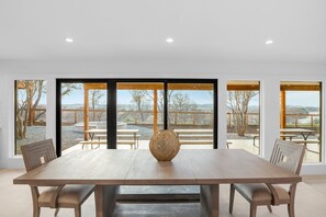 Nhà, 5 phòng ngủ | Khu ăn uống
