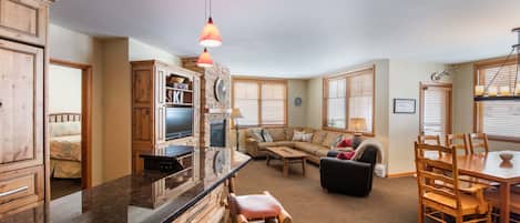 Leilighet, 3 soverom | Oppholdsområde