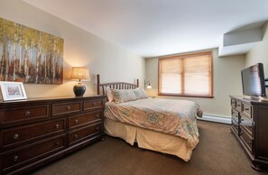Condo, 3 Bedrooms | 3 bedrooms, iron/ironing board, free WiFi - Zephyr Mountain Lodge, Condo 3 Bedroom 3 Condo (Winter Park)