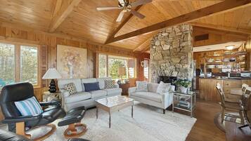House, 3 Bedrooms | Living area | Smart TV