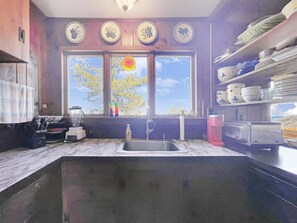 Rumah, 3 kamar tidur | Dapur pribadi | Lemari es, oven, mesin pembuat kopi/teh, dan pemanggang roti