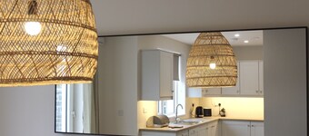 Bunratty Town House No 1 - sleeps 8 guests in 4 bedrooms