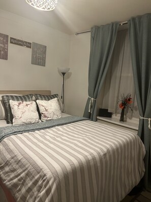 1 Schlafzimmer, WLAN, Bettwäsche