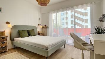 2 bedrooms, WiFi, bed sheets