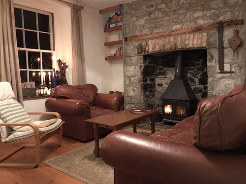 Beautiful Victorian Farmhouse - peaceful,