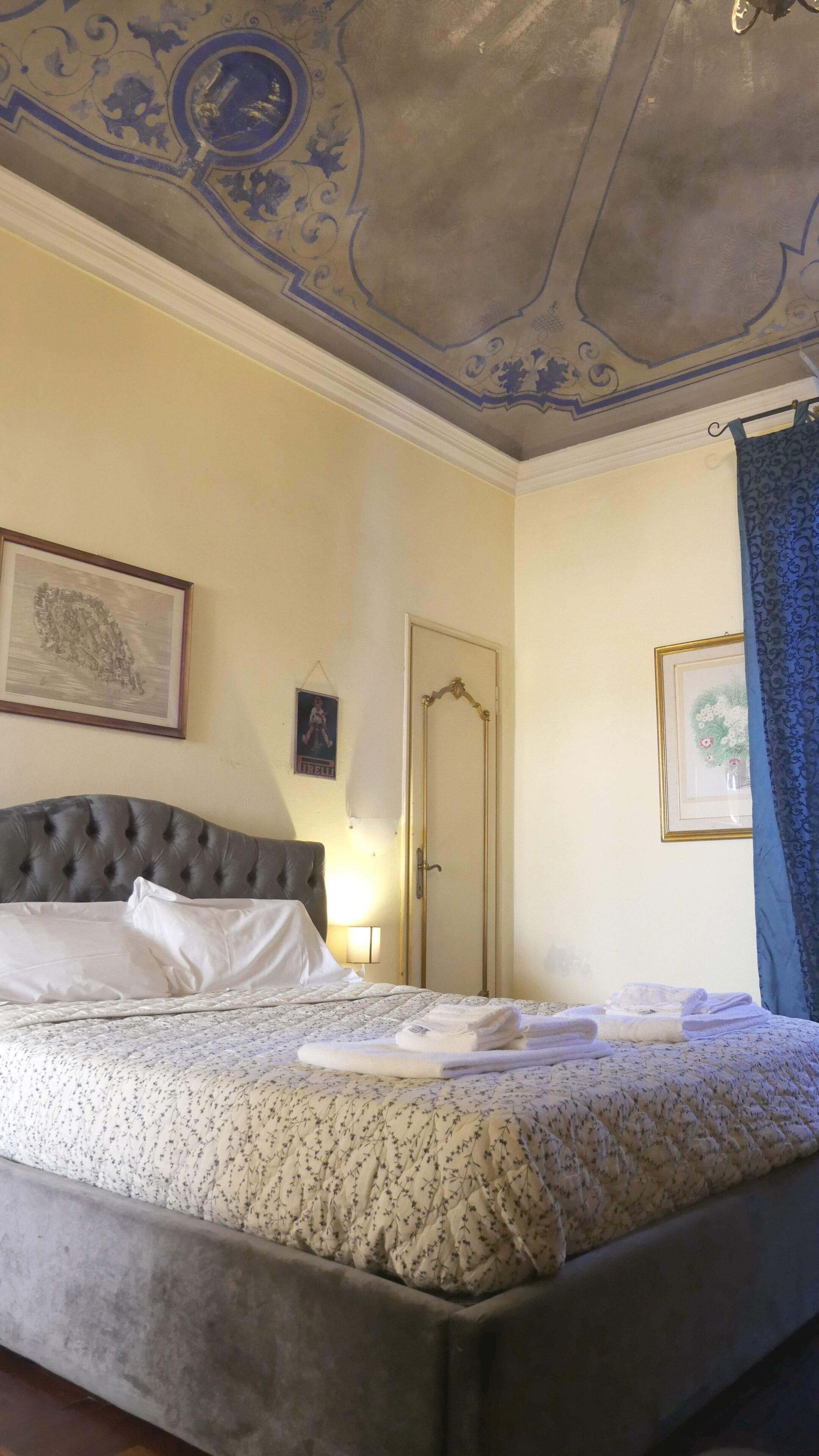 Deluxe Room | Iron/ironing board, free WiFi, bed sheets