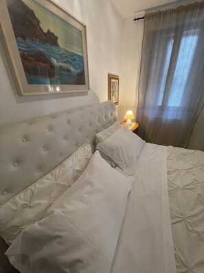 1 slaapkamer, een strijkplank/strijkijzer, gratis wifi