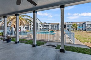 Property grounds - Prime Location close to Restaurants, NASA, Kemah, etc (Seabrook)