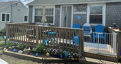 Cute cottage with a private beach