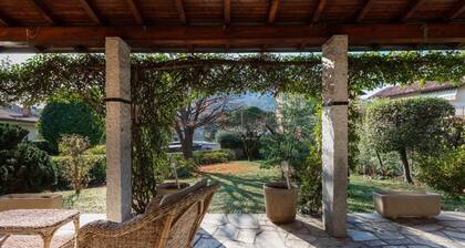 Maison Jaune by Wonderful Italy