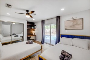 4 bedrooms, iron/ironing board, WiFi, bed sheets