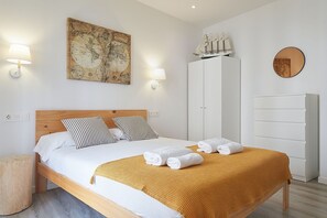 2 bedrooms, iron/ironing board, free WiFi, bed sheets