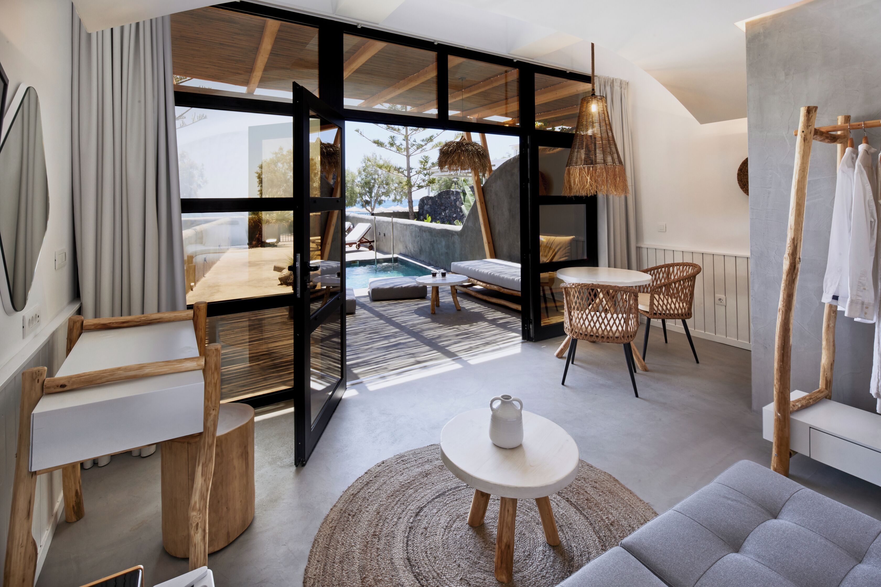 Apocalipsis Suite, Private Heated Pool, Sea View | 1 bedroom, premium bedding, minibar, in-room safe