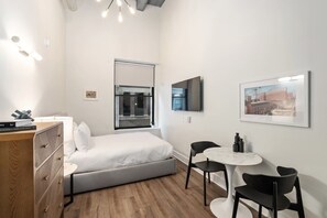 1 bedroom, iron/ironing board, travel cot, WiFi