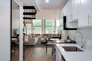 Interior - Sosuite | 1BR Loft w Park View, W/D, Gym, Lounge (Philadelphia)