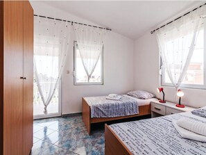 公寓 (One Bedroom Apartment with Balcony) | 4 間睡房