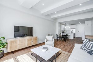 Fernseher, Arbeitsbereiche
