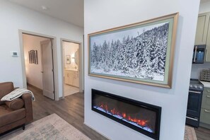 Interior - Upscale Downtown Suite • Mt. Views • Walkable! (Palmer)