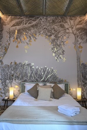 Junior Room | In-room safe, individually decorated, individually furnished - Beit Tamanna (Beirut)