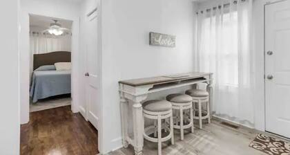 Relax near Falls Park 20 min drive