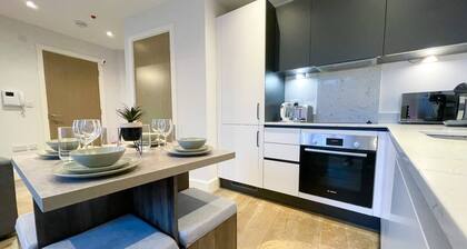 Sleek & Comfortable Chelmsford Apartment