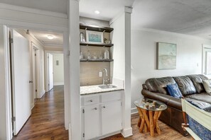 Interior - Heated swimming pool, hot tub and beach access! (Port Aransas)