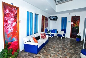 Televisión 20 pulgadas con canales de televisión por cable