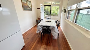 Dining - Conn's Cottage - short walk to the Country Club (South West Rocks)