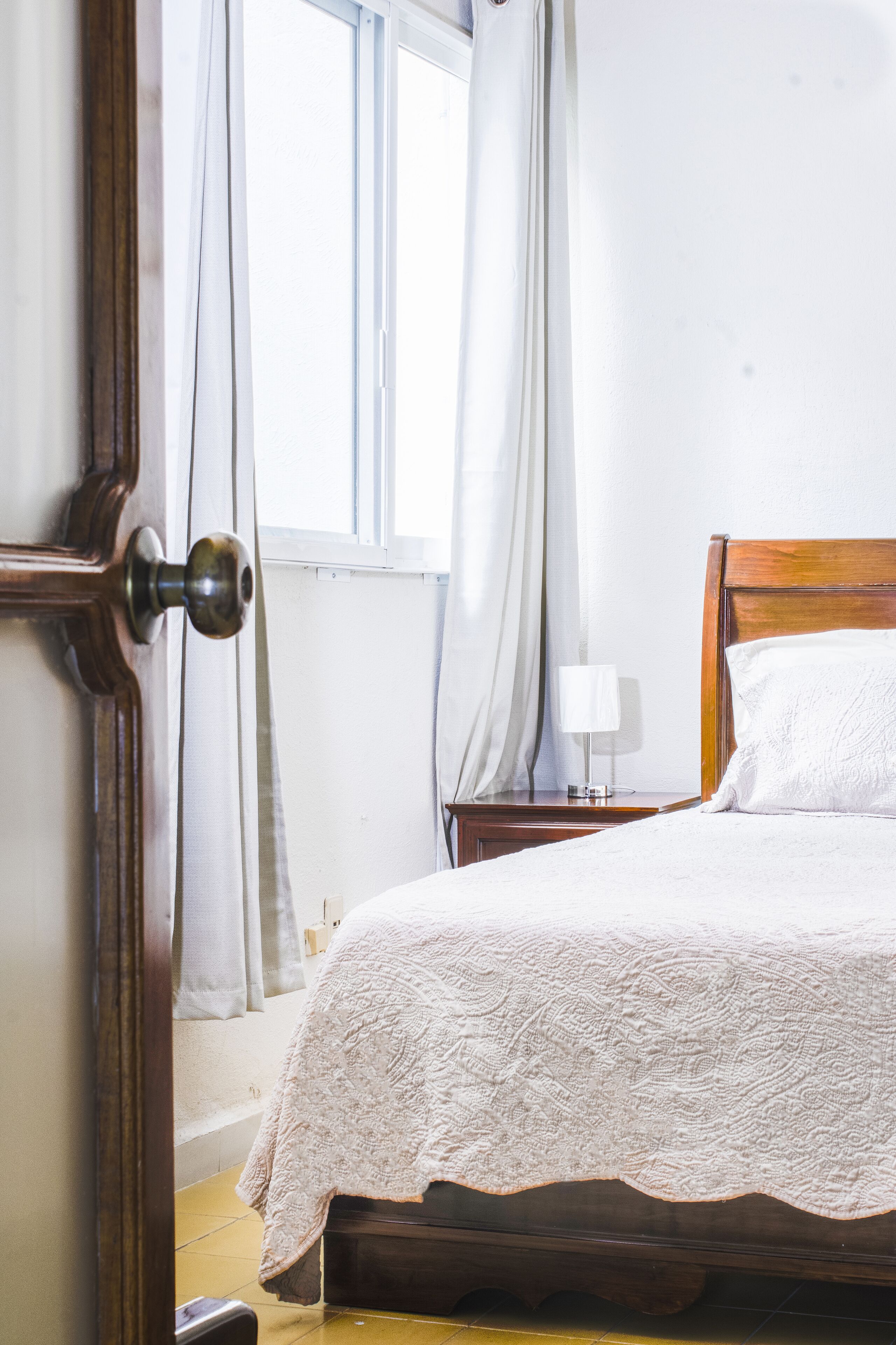 Wifi gratis y ropa de cama 