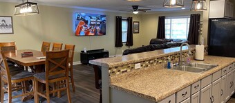 TrailMix Hideout - Direct Trail Access - Hatfield McCoy Devil Anse