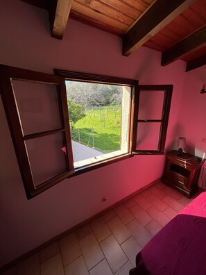 2 Schlafzimmer, Bügeleisen/Bügelbrett