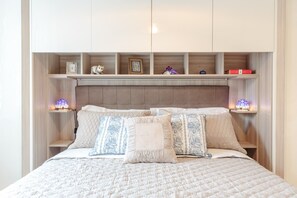1 chambre, fer et planche à repasser, accès au Wi-Fi (inclus)