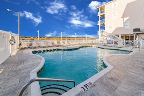 Udendørs pool, opvarmet pool