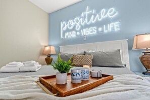 8 bedrooms, desk, iron/ironing board, travel crib