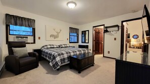 3 室のベッドルーム、デスク、アイロン / アイロン台、WiFi