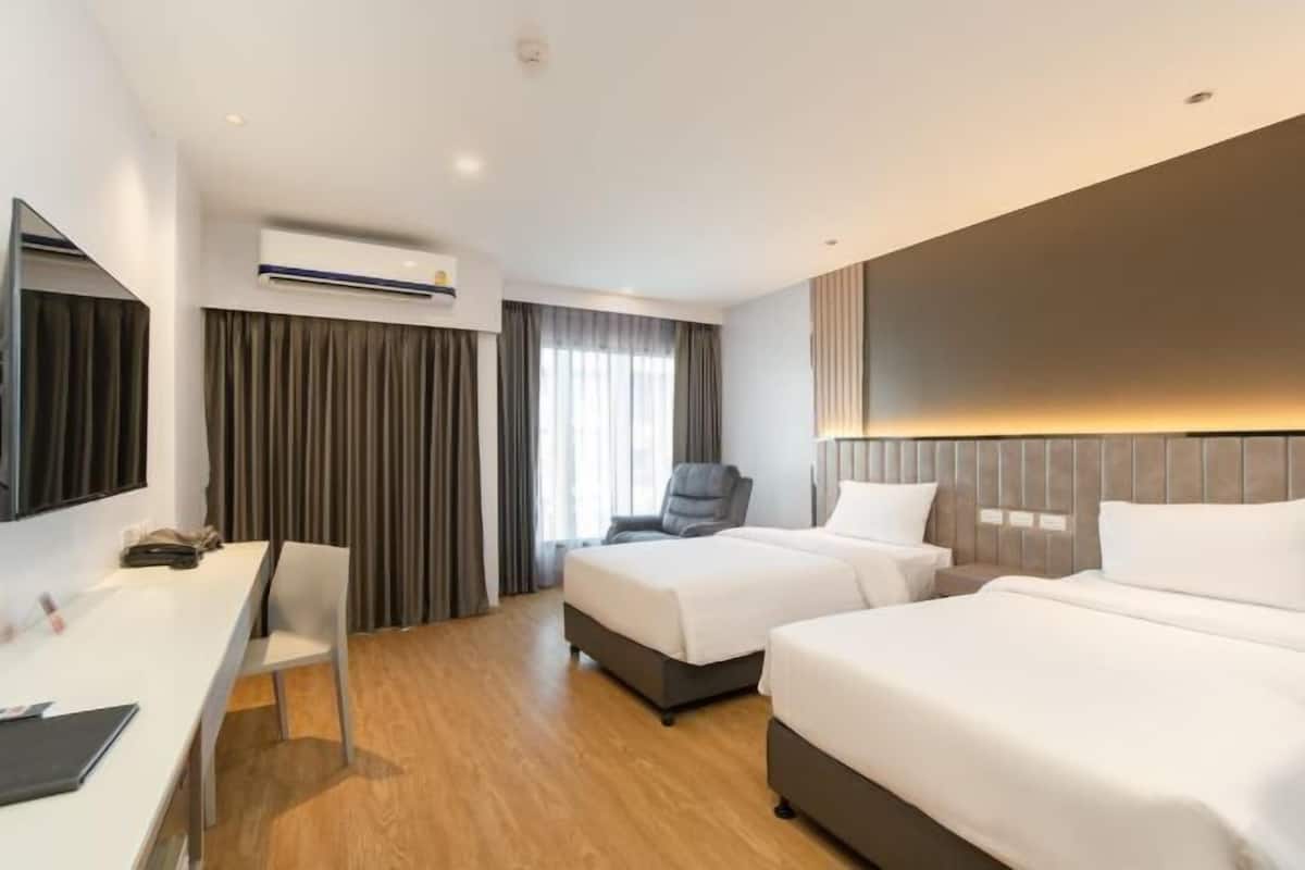 Ropa de cama hipoalergénica, caja fuerte, cortinas opacas