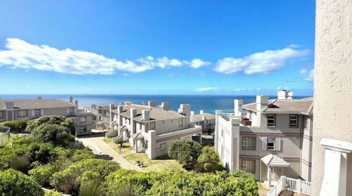 Luxury at Pinnacle Point - 3 Bedroom Villa