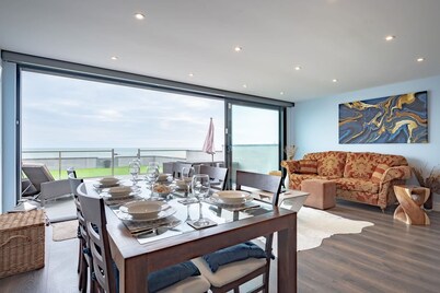 Oceanfront Villa with Stunning Beach Views