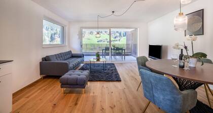 Appartement "Sankt Martin" avec vue sur les montagnes, terrasse privée et Wi-Fi