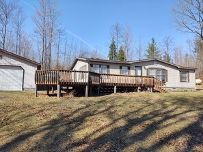 Exterior - Unplugged Relaxation in Northern Michigan<br> (Comins)