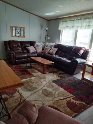TV, DVD player, books - Unplugged Relaxation in Northern Michigan<br> (Comins)