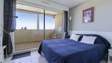 1 chambre, fer et planche à repasser, Wi-Fi gratuit