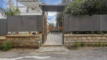 Enceinte de lâhĂ©bergement