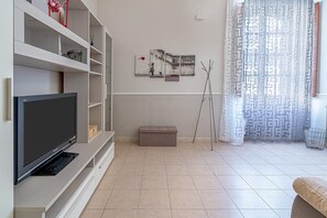 TV, stereo