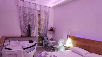 1 camera, Wi-Fi, lenzuola