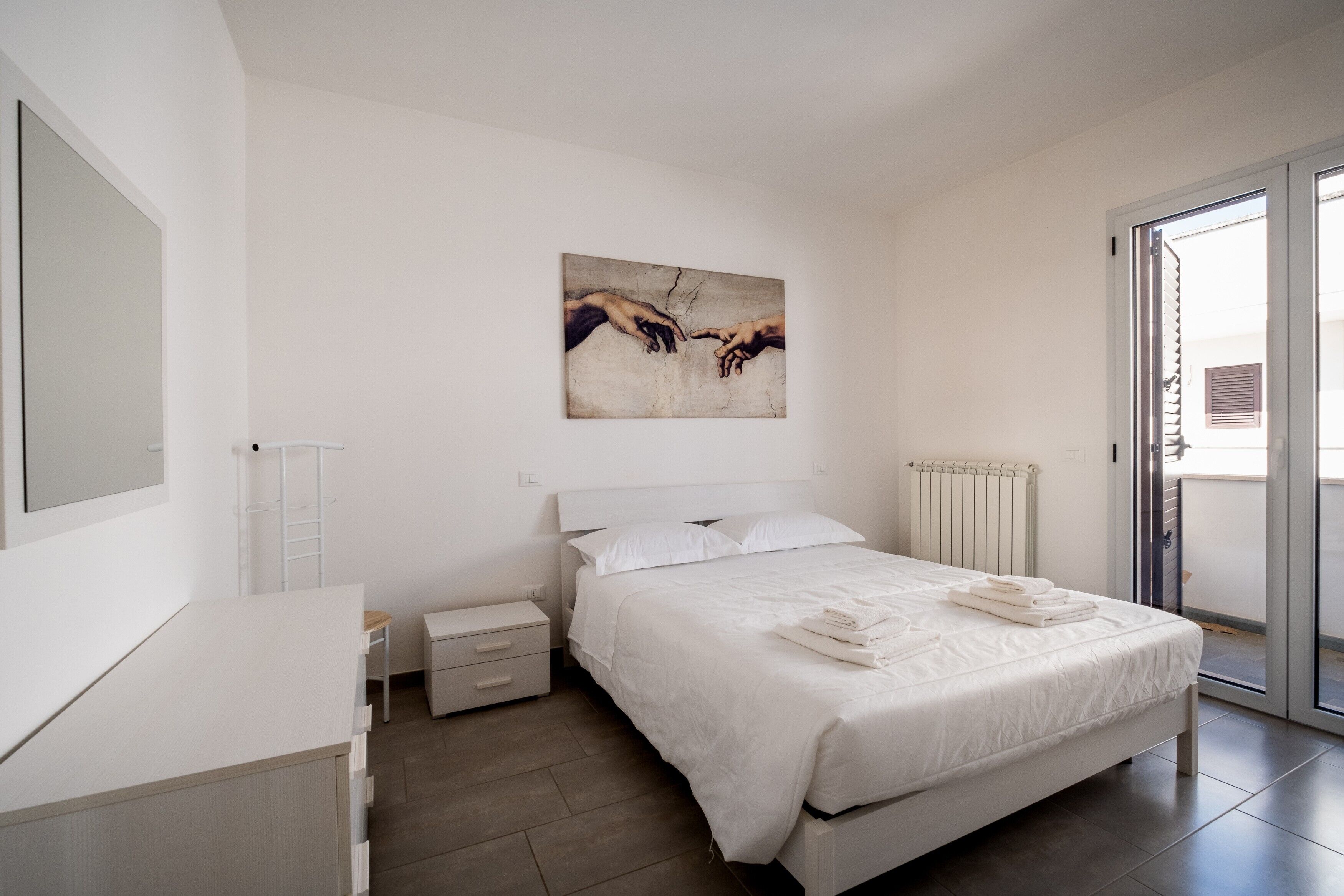 2 bedrooms, iron/ironing board, free WiFi, bed sheets