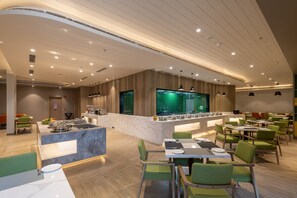Restaurant - Holiday Inn Katra Vaishno Devi by IHG (Reasi)