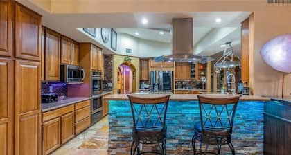 Canyon Ranch Hacienda is next to Canyon Ranch Resort & residence