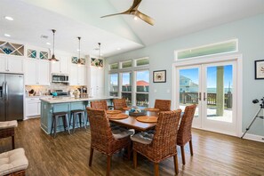 Dining - SweetSol - Beautiful 2nd row home with amazing views! - Sleeps 10 (Crystal Beach)