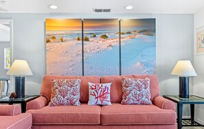 TV, lettore DVD, impianto stereo